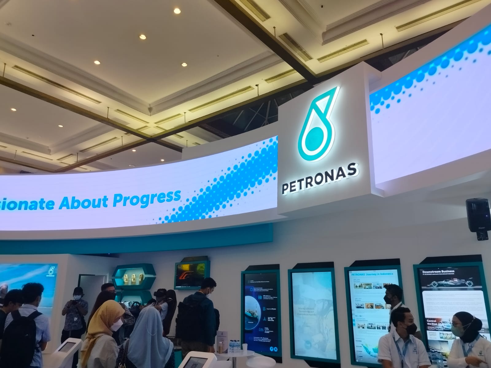 Petronas Tikung Pertamina Dan Exxon Di Proyek Masela - Dunia Energi